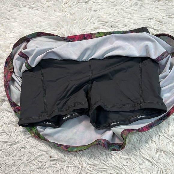 Lululemon Pace Rival Mid-Rise Skirt Vivid Floral Tone Multi - Picture 3 of 7